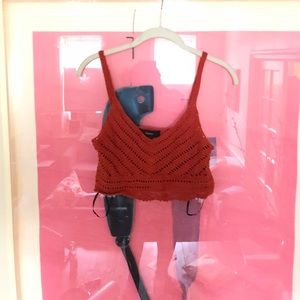 FOREVER21 CROCHET ORANGE TOP SIZE SMALL
